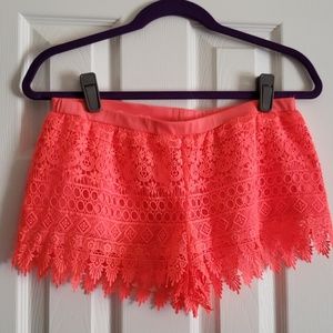 Crochet Pantone Color Shorts
